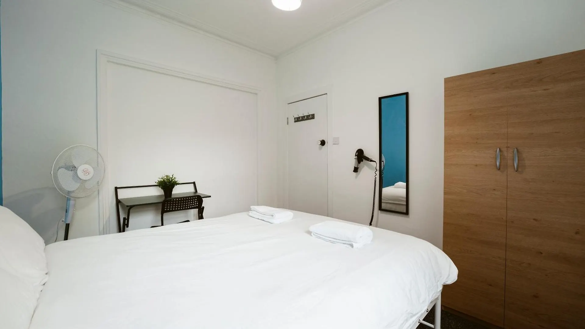 Barking Cosy Double Rooms 0*, ברקינג
